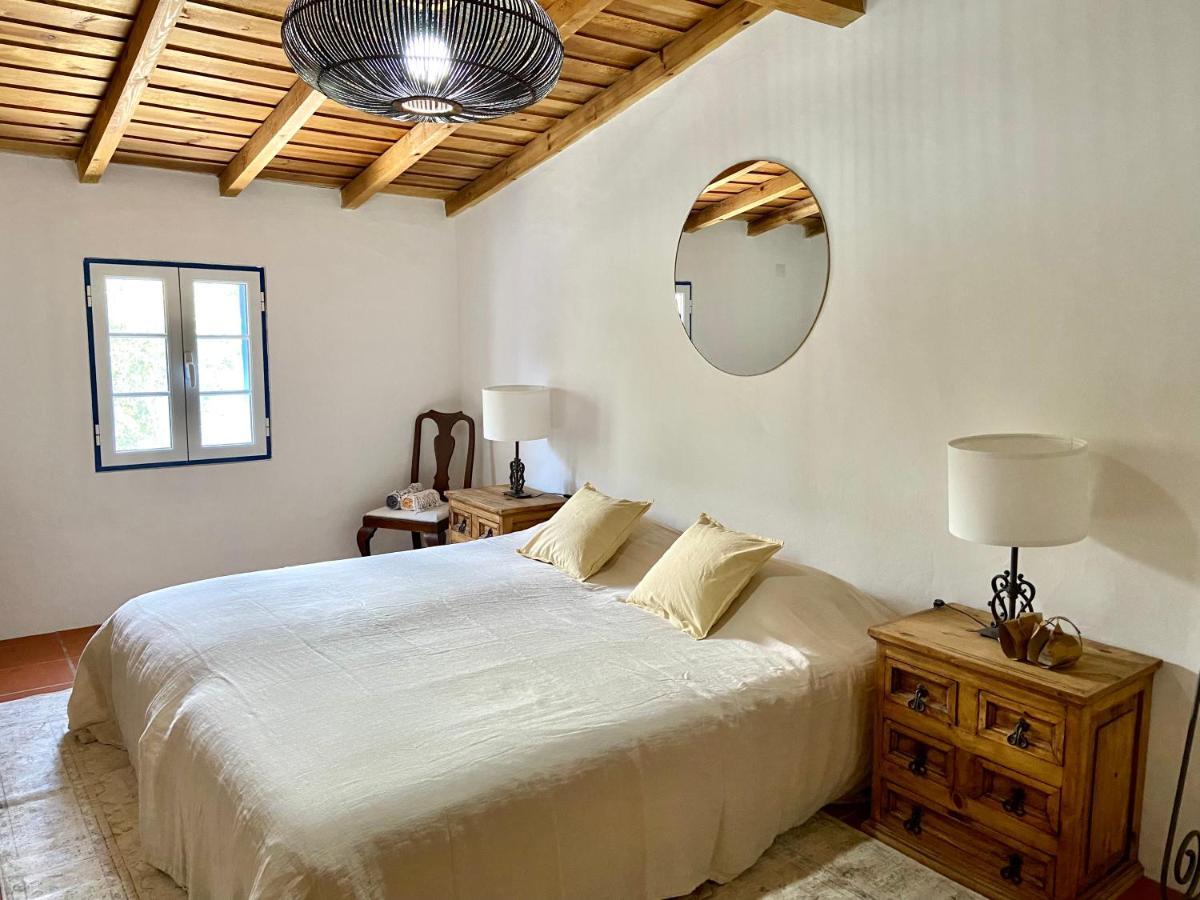 Montes De Charme Bed & Breakfast Aviz Bagian luar foto